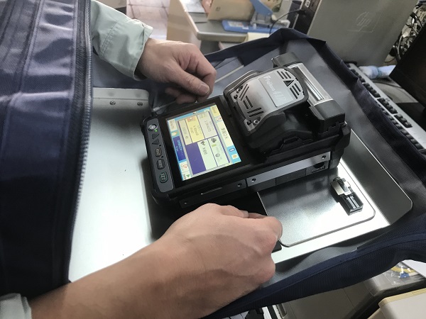 融着機首掛け作業袋　むささび