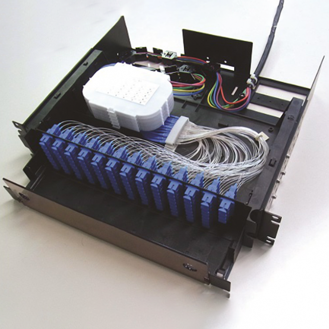 ラックマウント型スプライスユニット