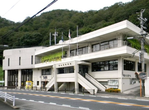 公衆無線LAN環境整備事業　～災害時の有効な通信手段の確保と住民サービスの充実～